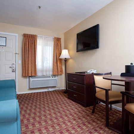 Red Lion Inn & Suites Cathedral City Palm Springs Εξωτερικό φωτογραφία