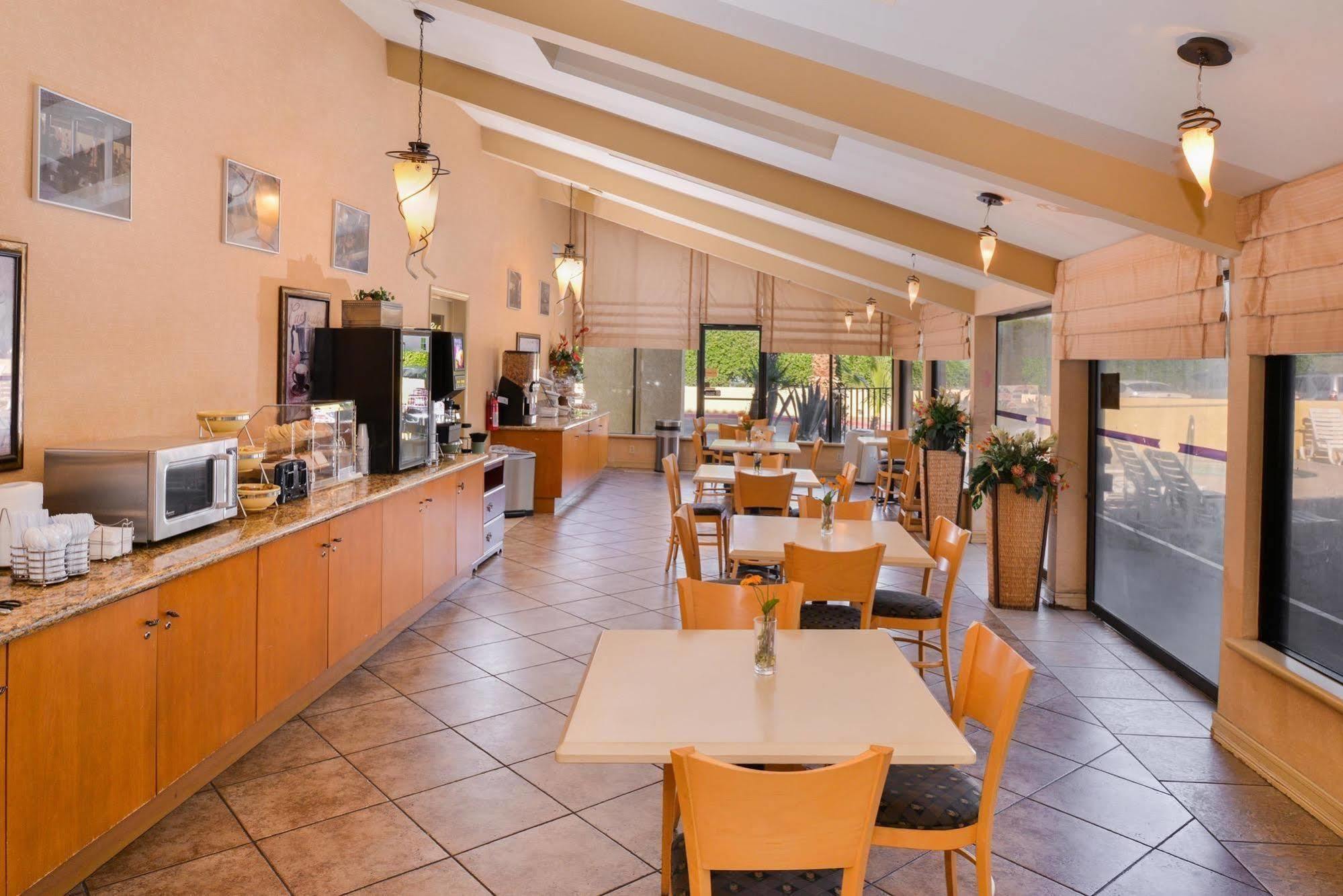 Red Lion Inn & Suites Cathedral City Palm Springs Εξωτερικό φωτογραφία