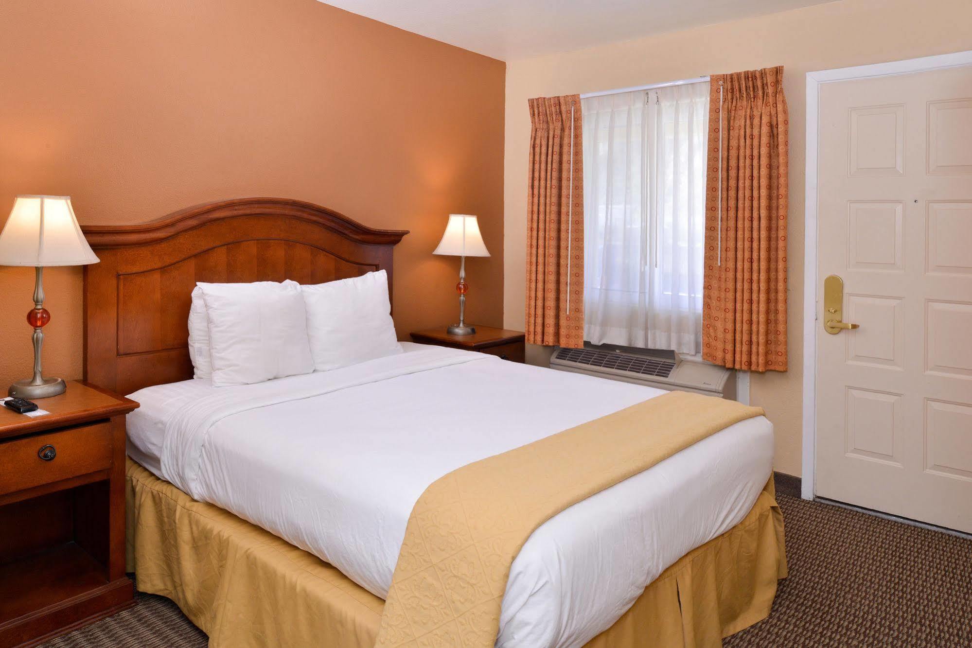 Red Lion Inn & Suites Cathedral City Palm Springs Εξωτερικό φωτογραφία