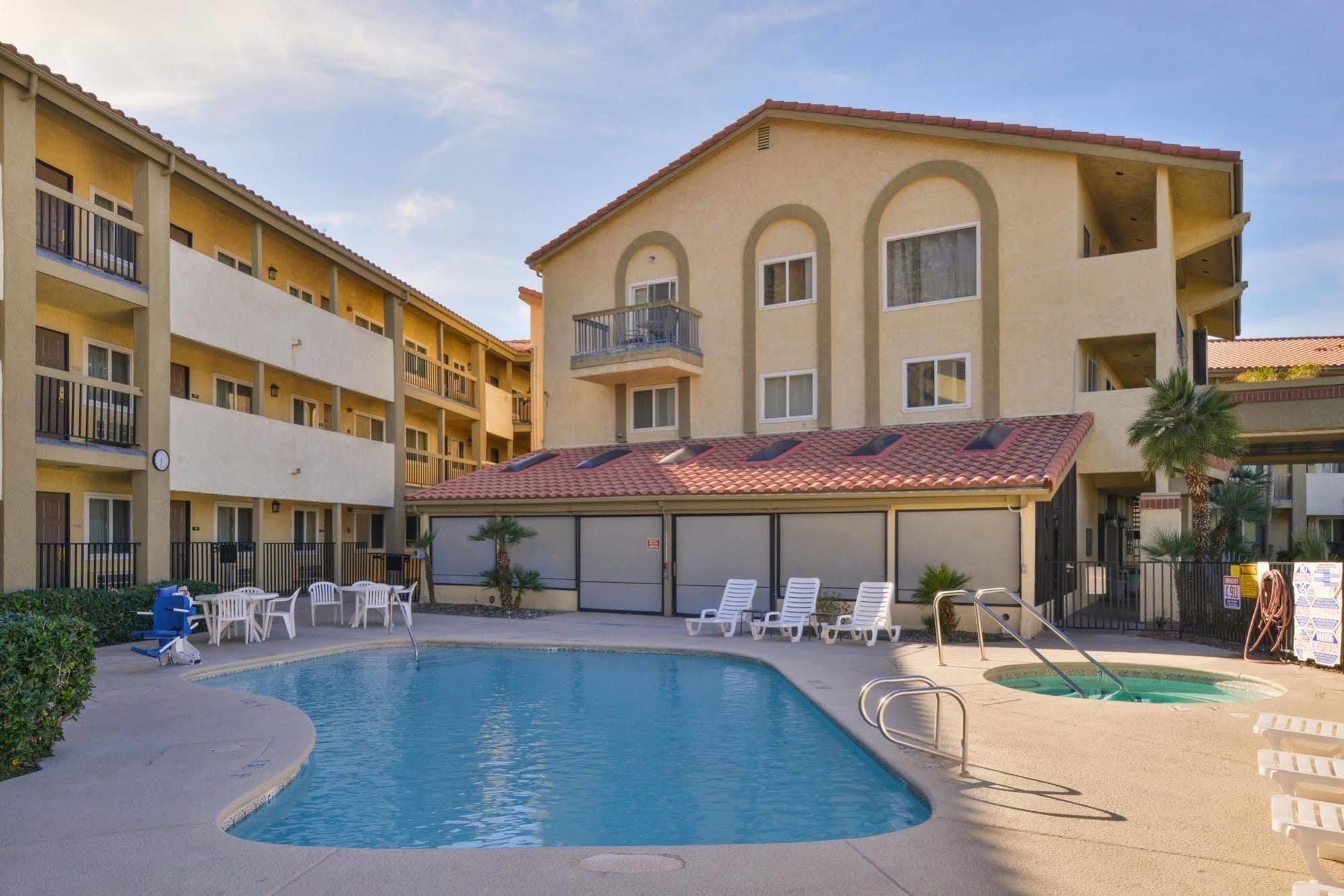 Red Lion Inn & Suites Cathedral City Palm Springs Εξωτερικό φωτογραφία