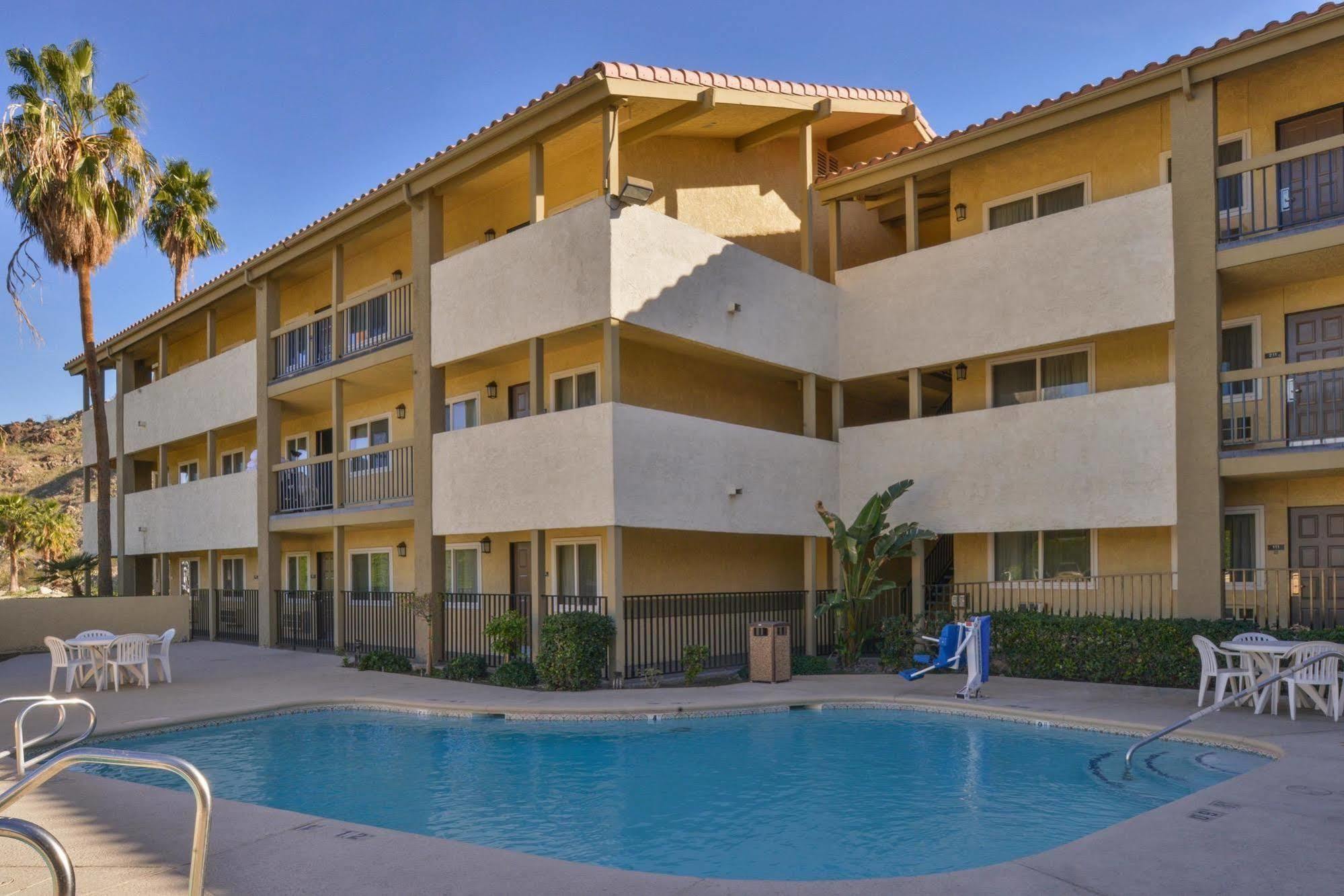 Red Lion Inn & Suites Cathedral City Palm Springs Εξωτερικό φωτογραφία